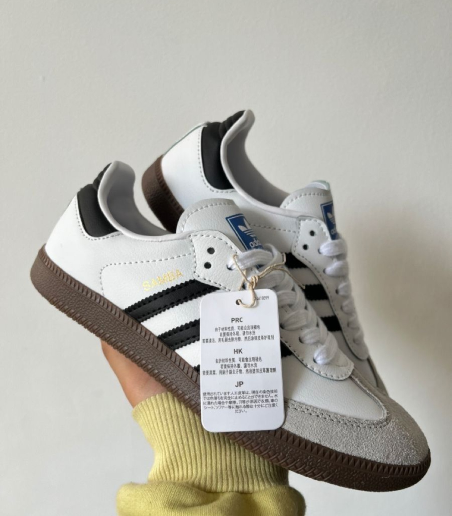 Caja de Tenis Adidas Samba Hombre / 12 unidades.